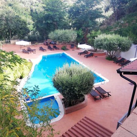 Residenza Mediterranea Zambrone Luaran gambar