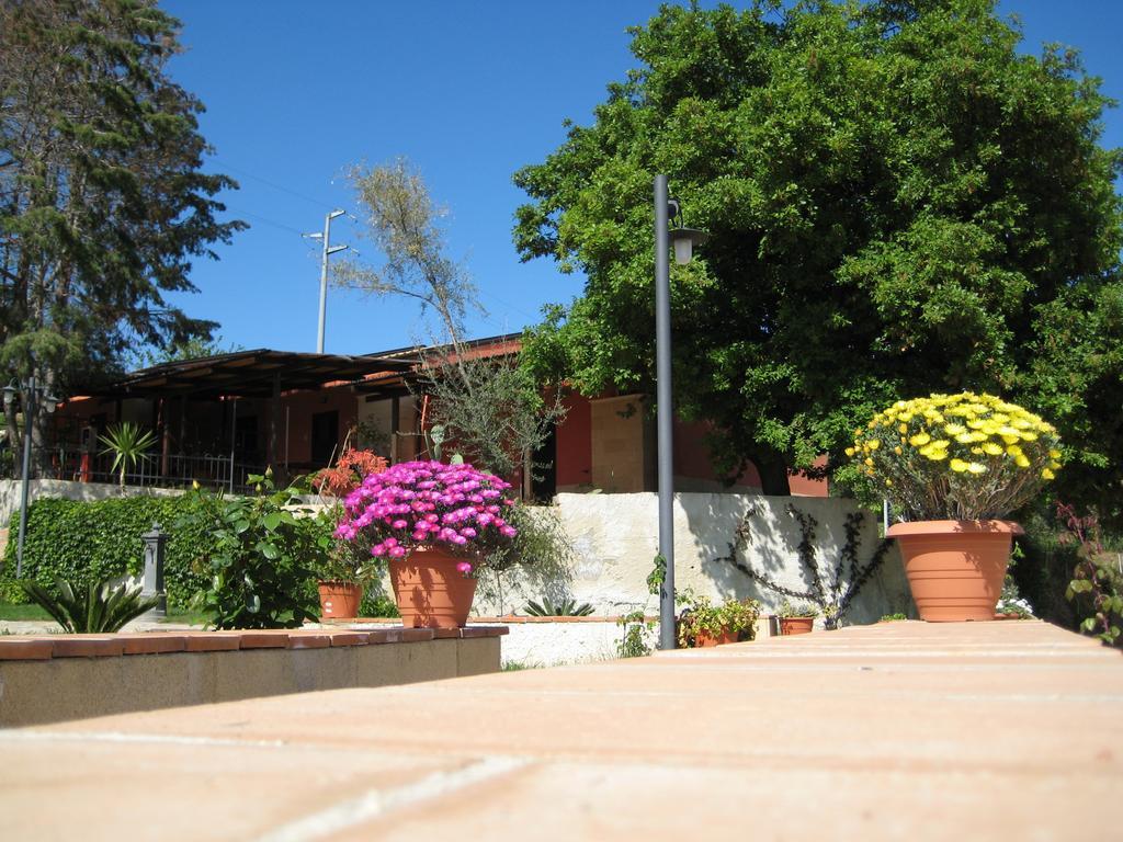 Residenza Mediterranea Zambrone Luaran gambar