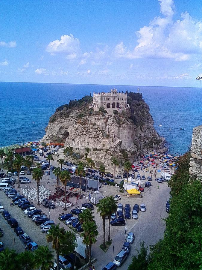 Residenza Mediterranea Zambrone Luaran gambar