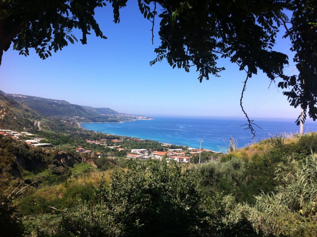 Residenza Mediterranea Zambrone Luaran gambar