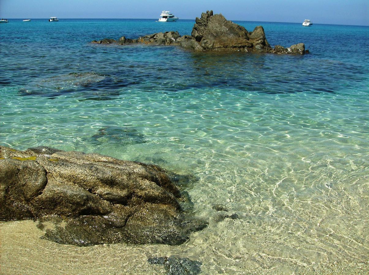 Residenza Mediterranea Zambrone Luaran gambar