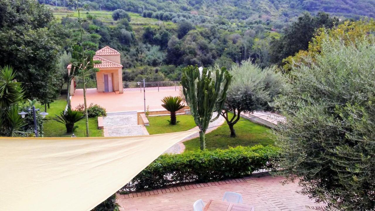 Residenza Mediterranea Zambrone Luaran gambar