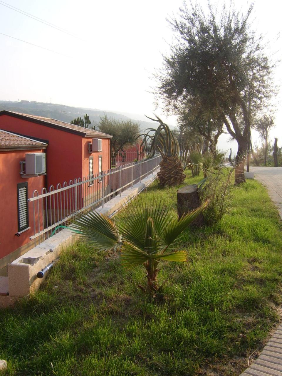 Residenza Mediterranea Zambrone Luaran gambar